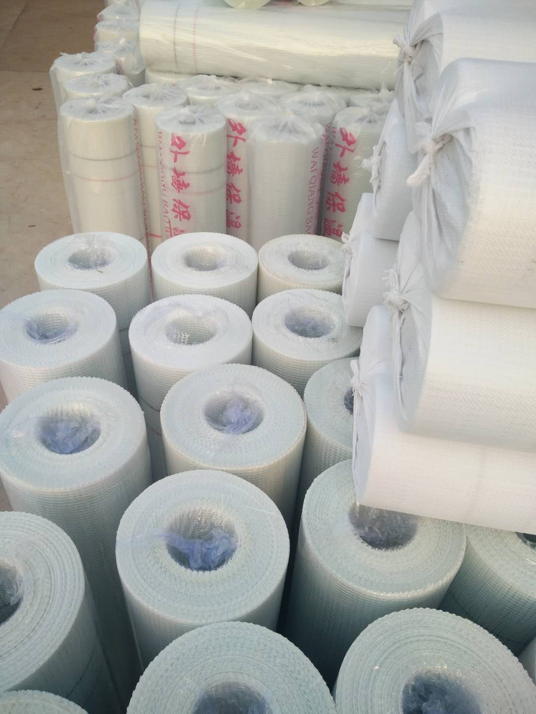 �����w�S�W(w��ng)�񲼉��w����ʹ�õ�ճ�Y(ji��)����